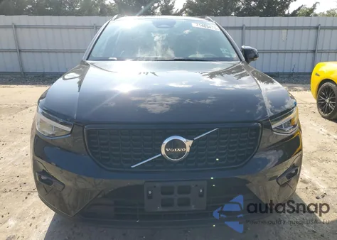 2024 Volvo Xc40 Plus z USA, uszkodzony, nr VIN YV4L12UL3R2274043